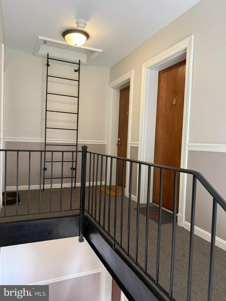 2111 N Scott St #62 - Photo 4 of 15