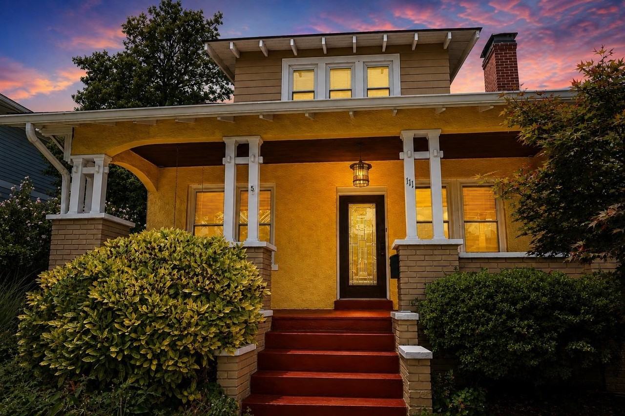 111 E Randolph Ave - Photo 4 of 50