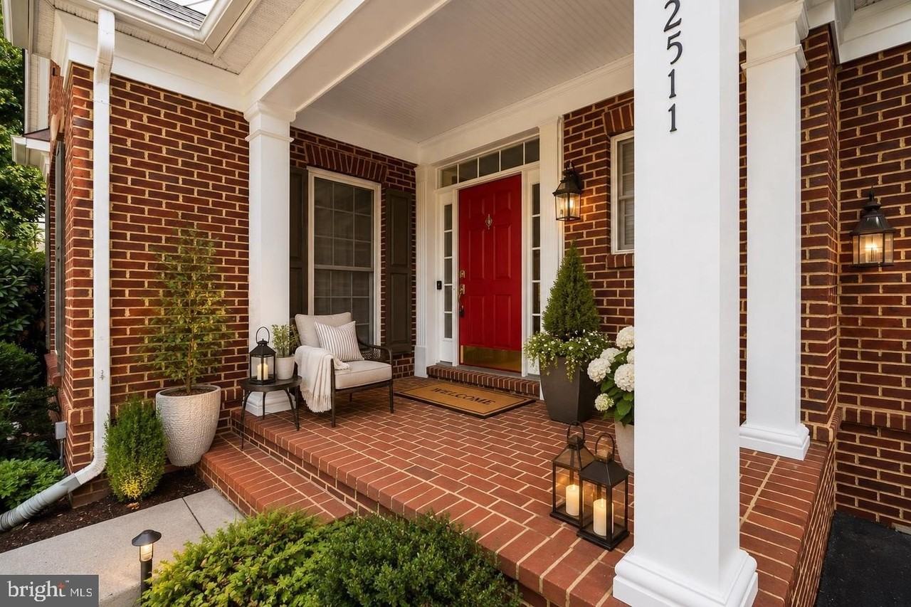 42511 Meridian Hill Dr - Photo 2 of 12