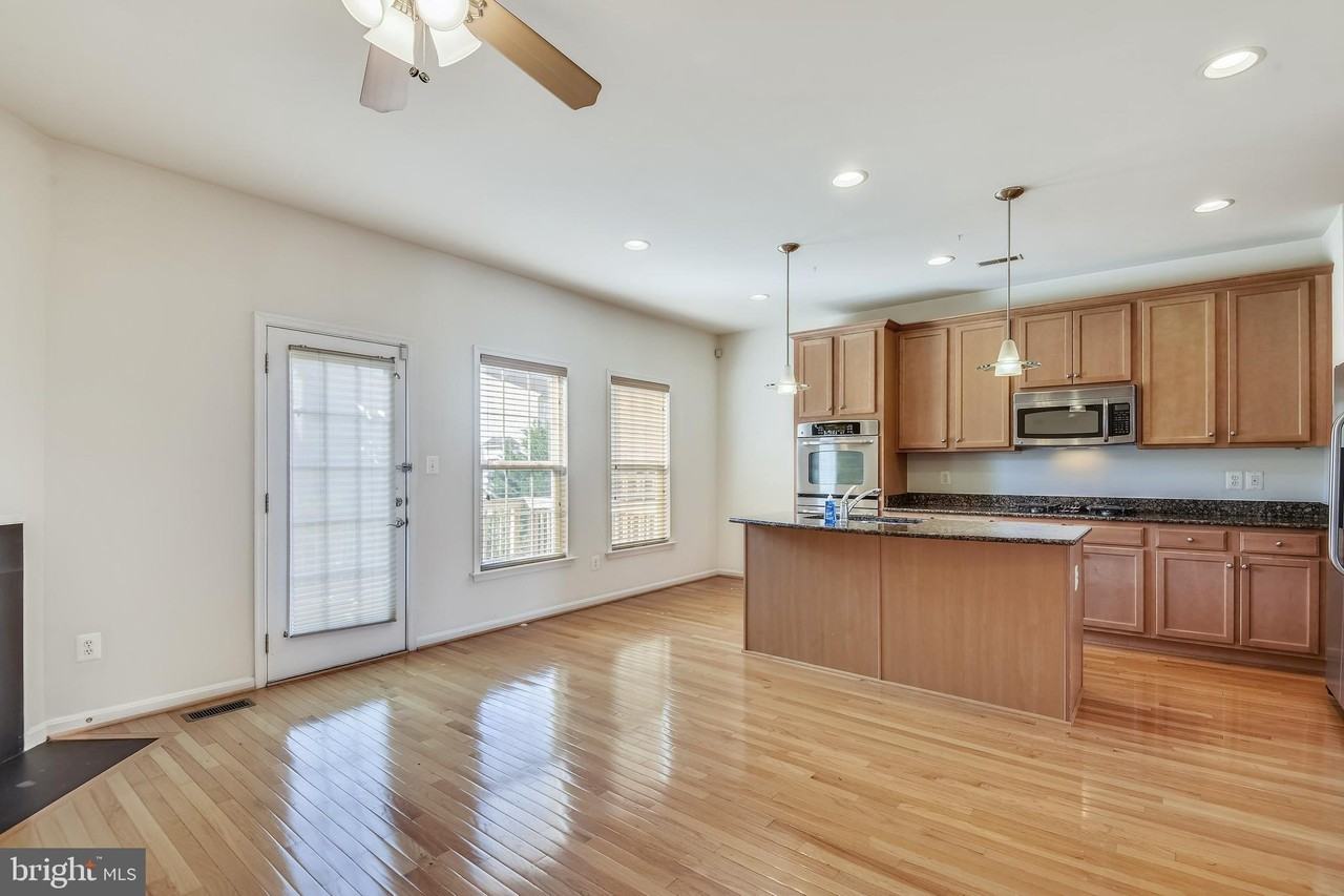 25082 Cypress Mill Ter - Photo 4 of 41