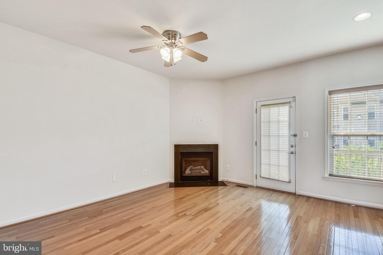 25082 Cypress Mill Ter - Photo 5 of 41