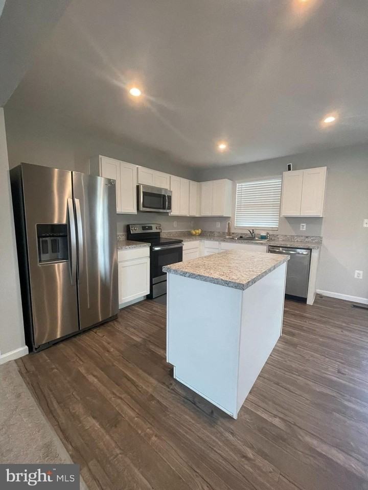 35175 Sara Ct - Photo 3 of 5