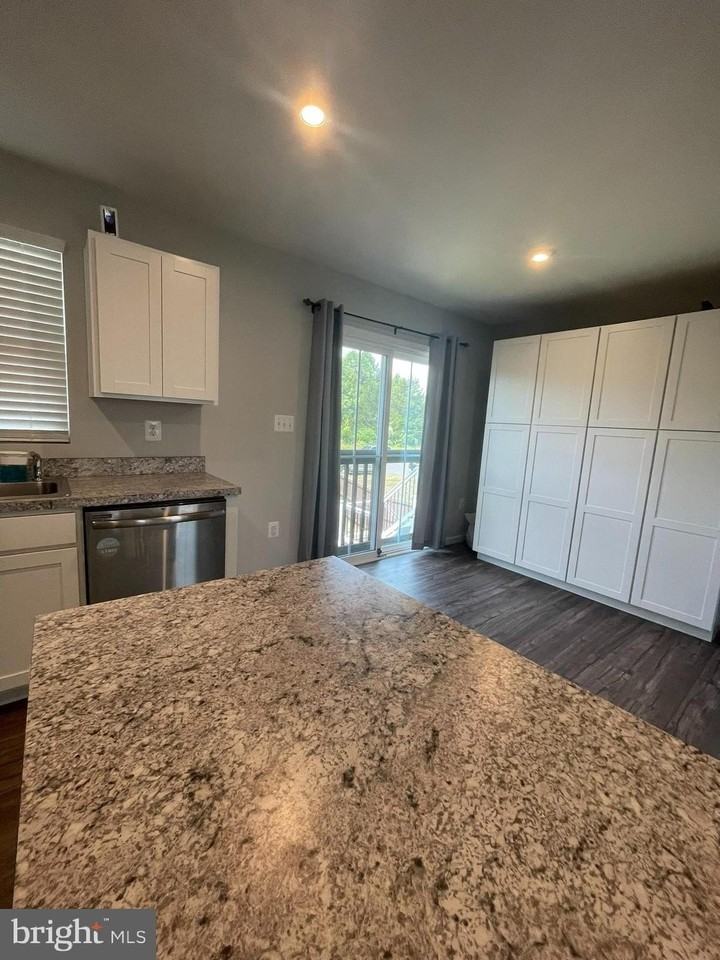 35175 Sara Ct - Photo 4 of 5