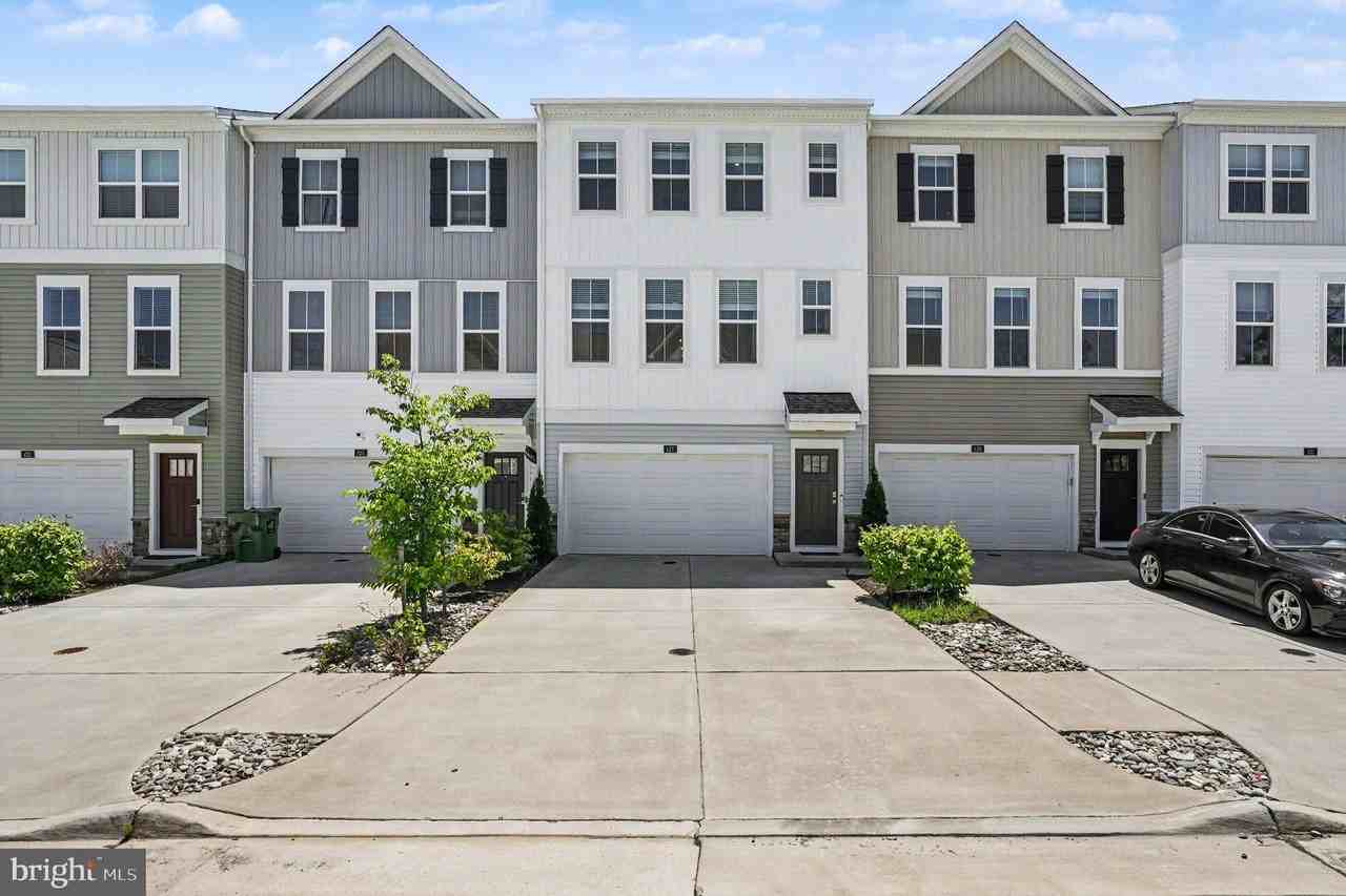 427 Snowberry Ln - Photo 2 of 27