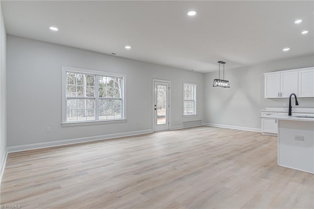 4721 Ridgefall Rd - Photo 2 of 27