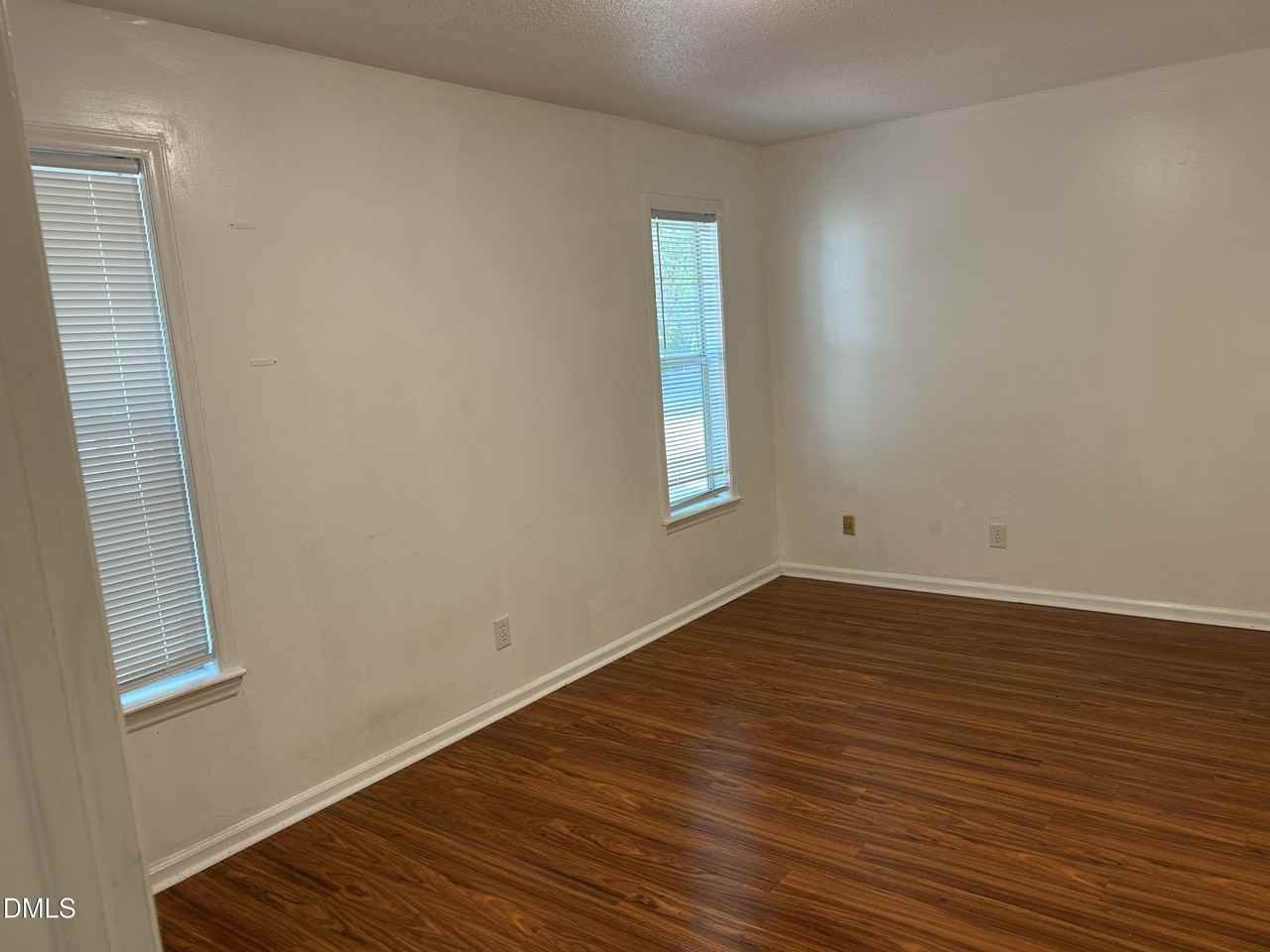 342 Ashley Forest Rd - Photo 4 of 11