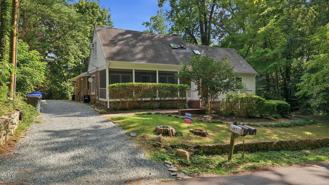 407 Coolidge St #A - Photo 1 of 1