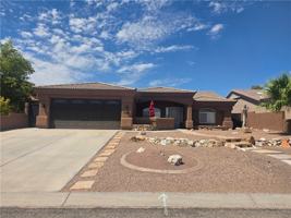 featured image of 2121 E Desert Lakes Dr