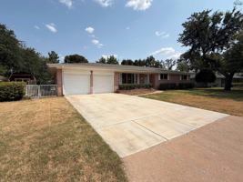 featured image of 1547 Singleton Ave
