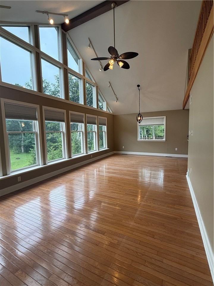 110 Sunny Dell Ln - Photo 3 of 25