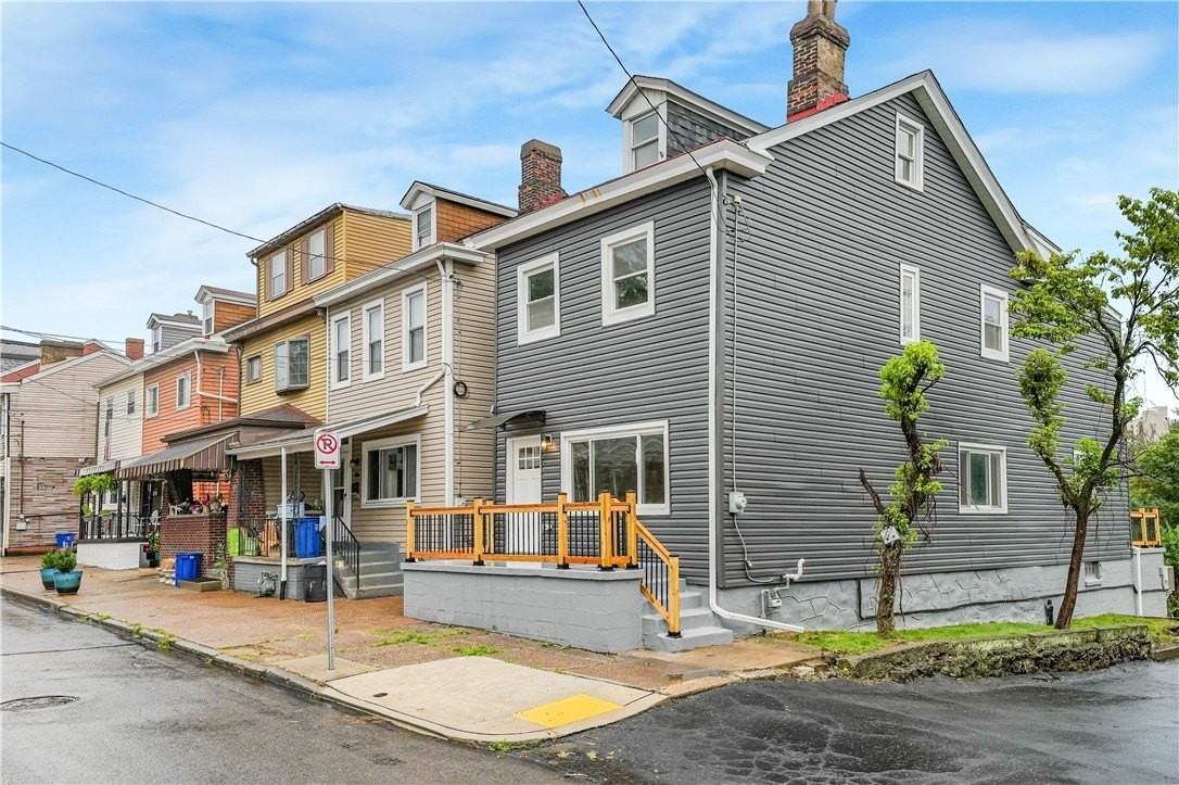 4706 Lorigan St - Photo 2 of 26