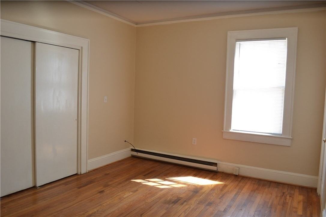 205 Broad St - Photo 5 of 21