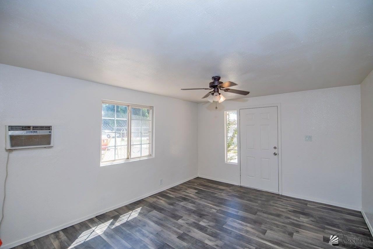251 S 17th Ave #C - Photo 4 of 14