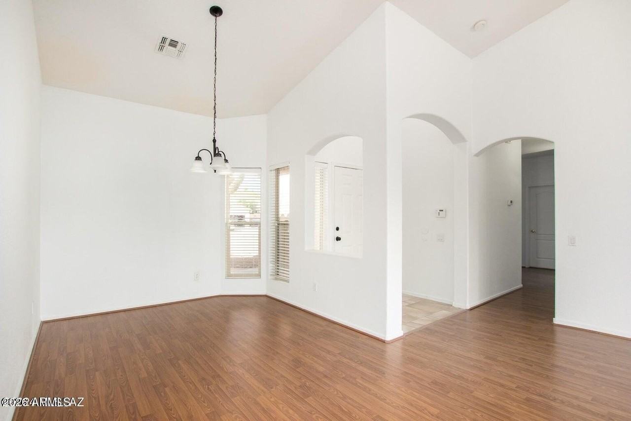 9162 N Treasure Mountain Dr - Photo 3 of 25