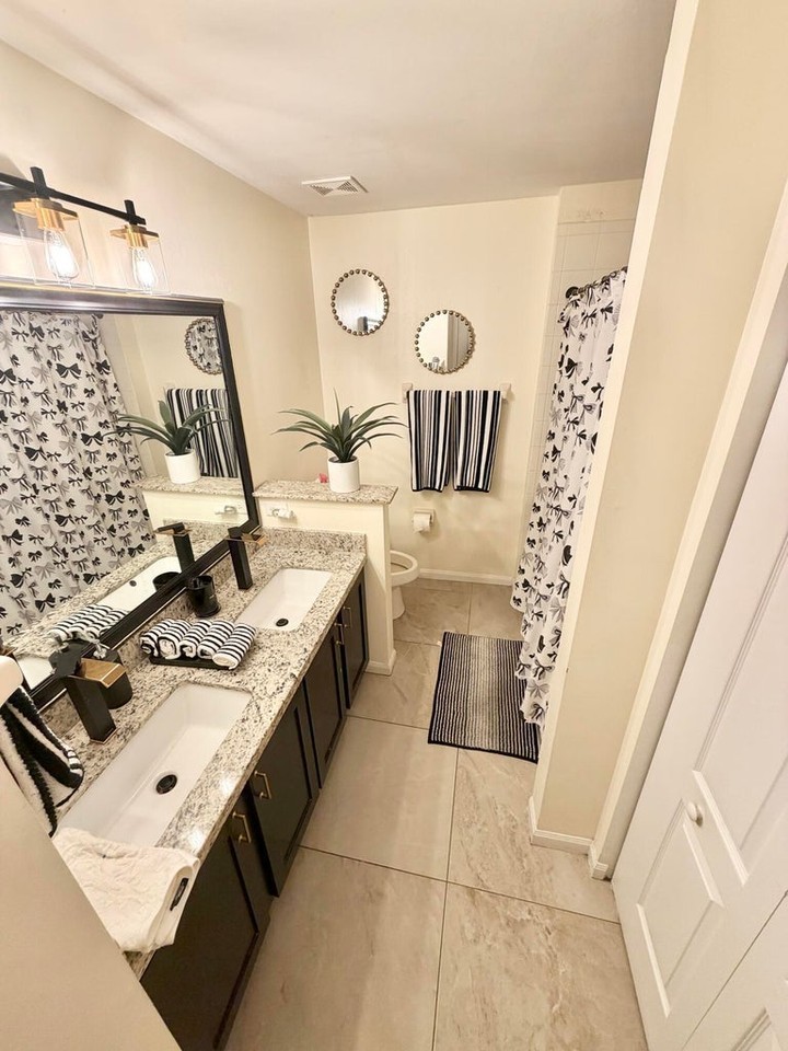 159 Berenger Walk - Photo 6 of 8