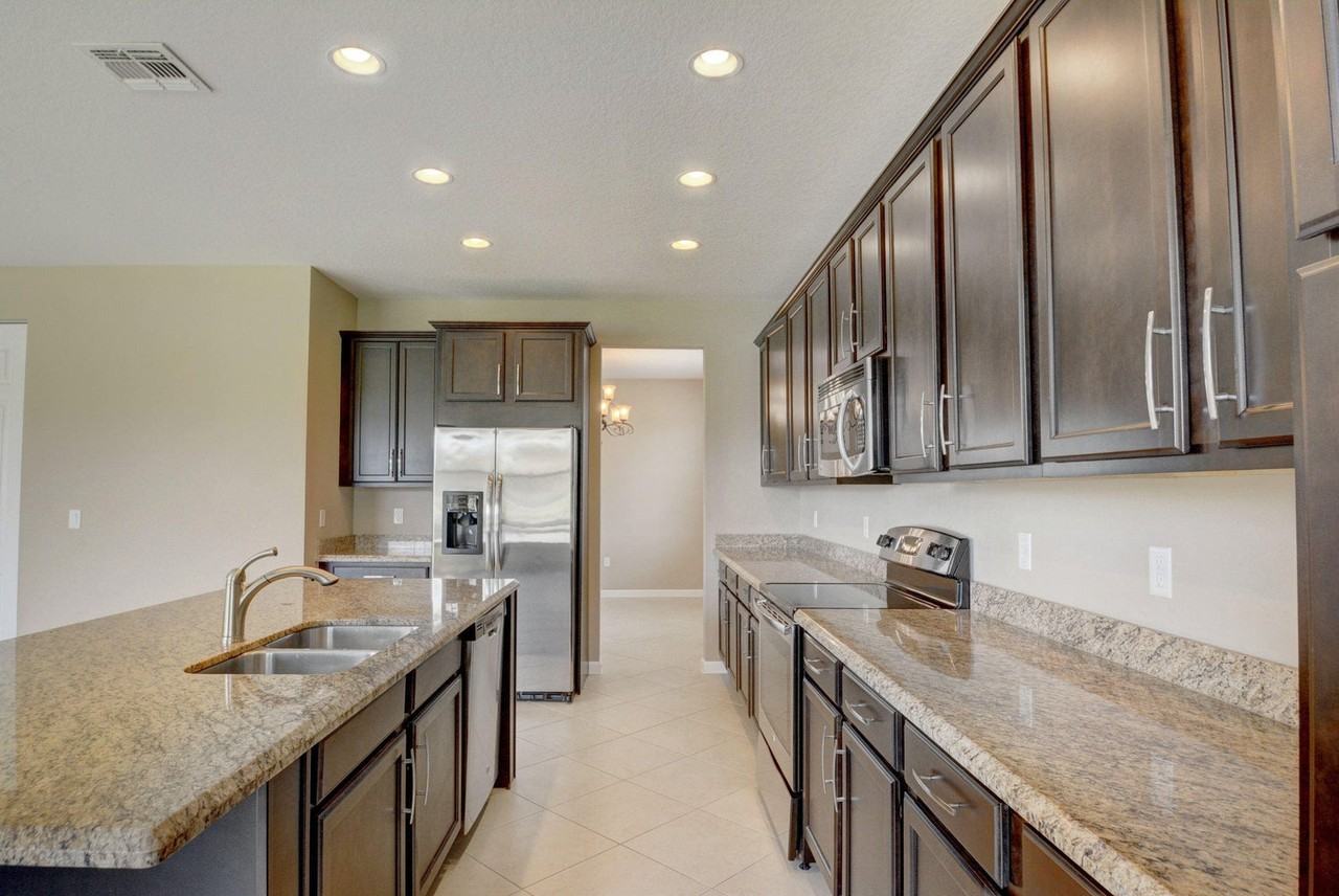 2916 Payson Way - Photo 2 of 8