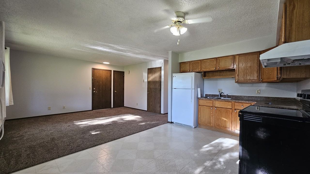 2865 Springreen Dr #4 - Photo 2 of 6