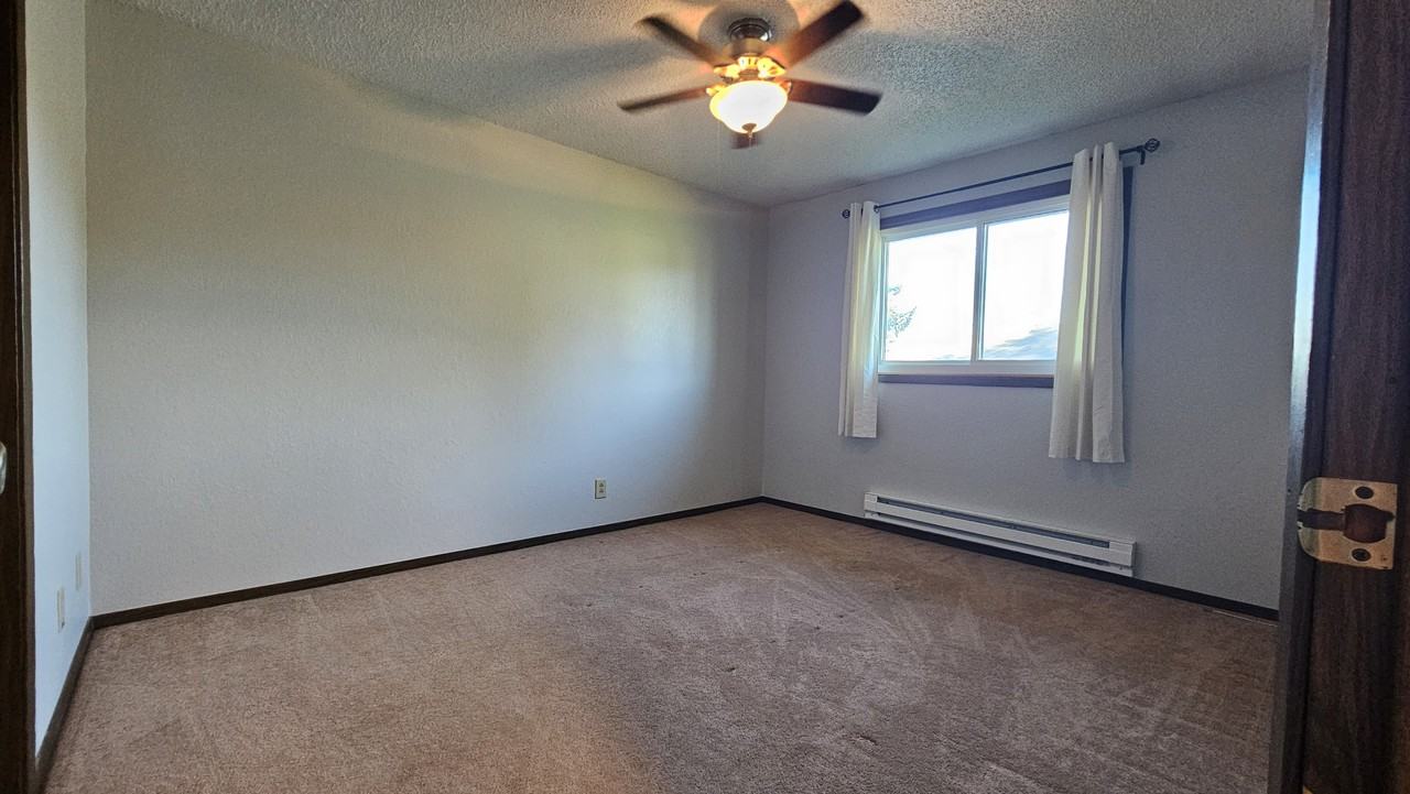 2865 Springreen Dr #4 - Photo 3 of 6
