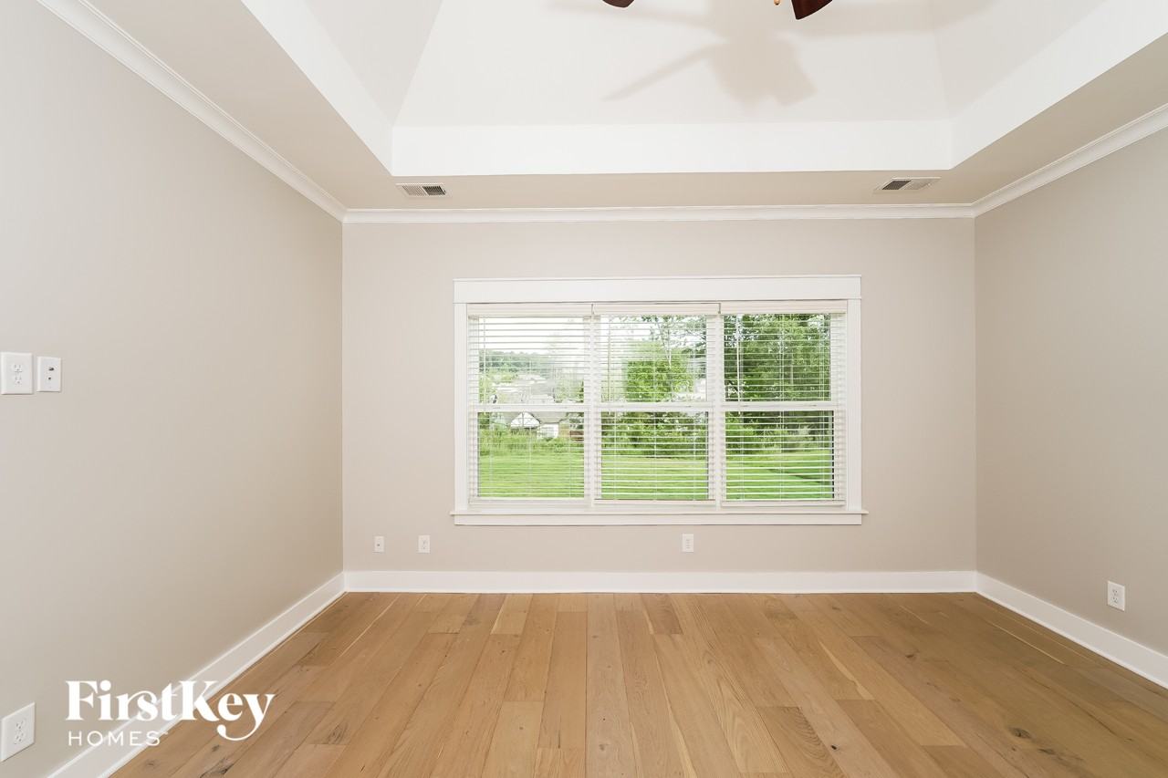 1320 Shades Ter - Photo 6 of 15