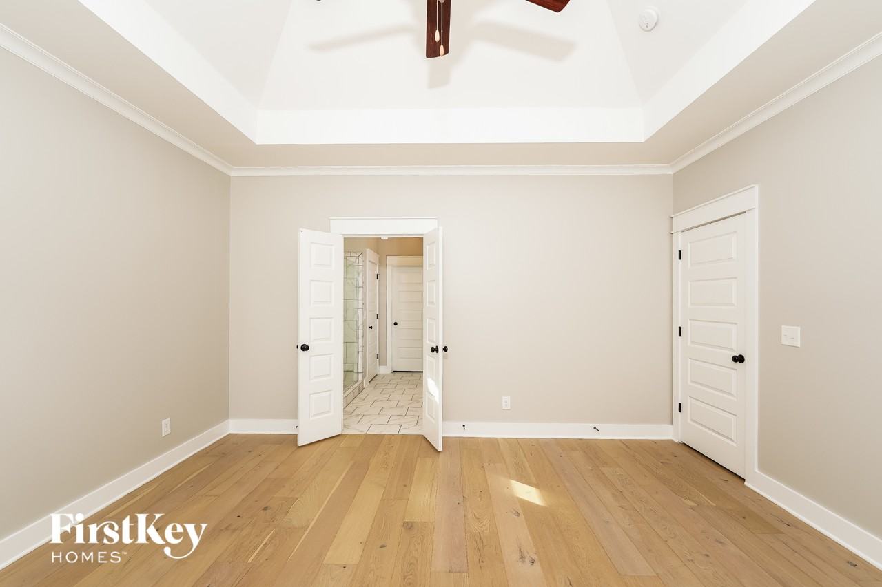 1320 Shades Ter - Photo 7 of 15