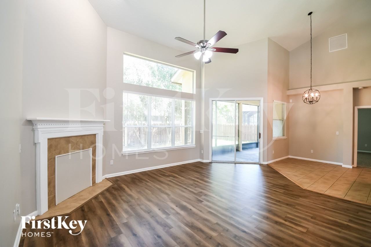 2593 Country Side Dr - Photo 3 of 17