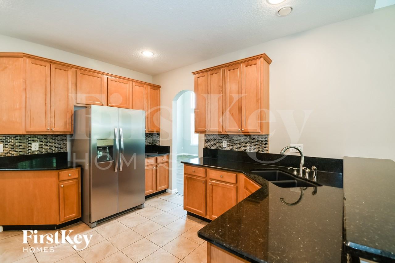 2593 Country Side Dr - Photo 6 of 17
