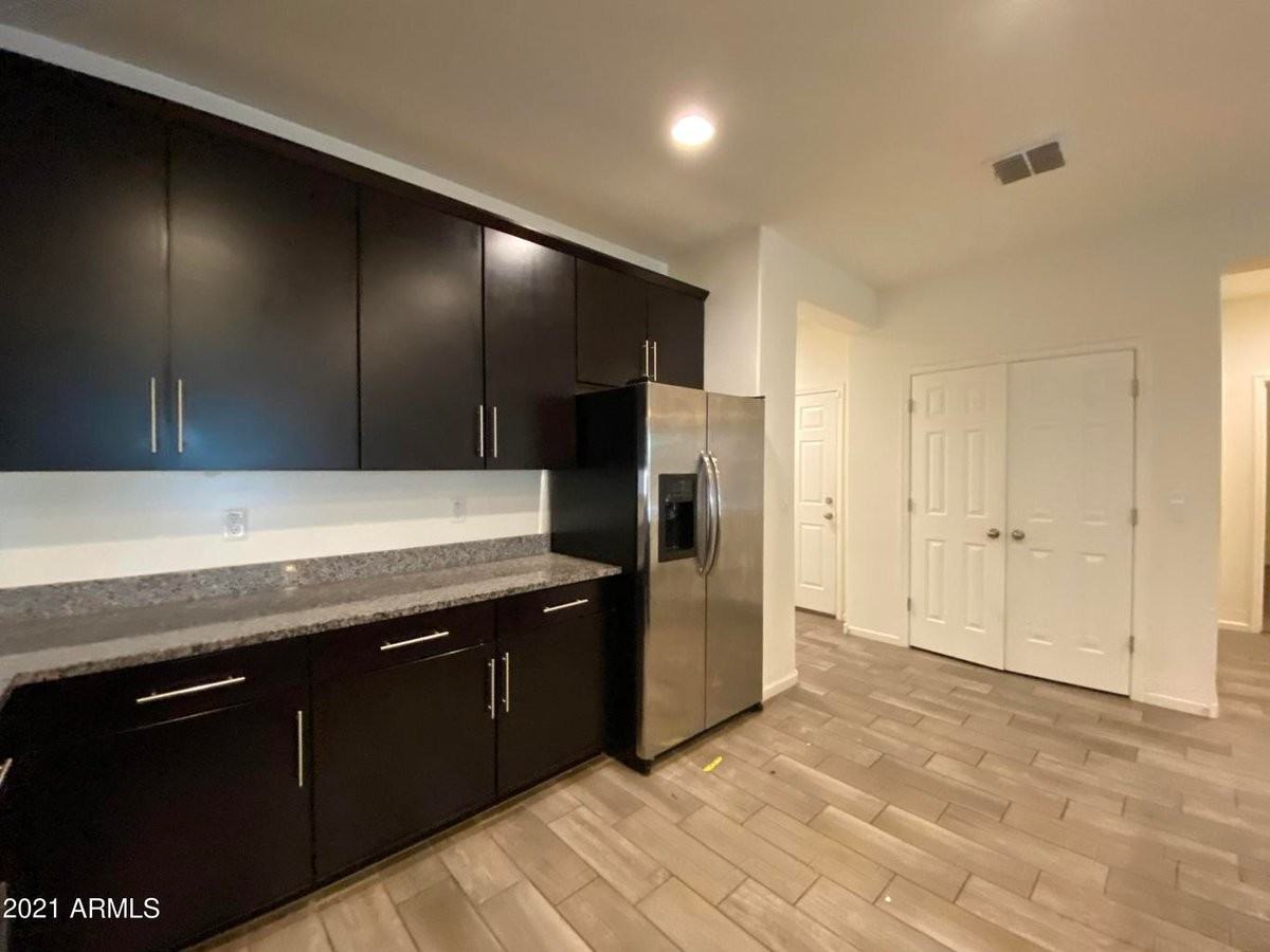 3549 E Apricot Ln - Photo 4 of 40