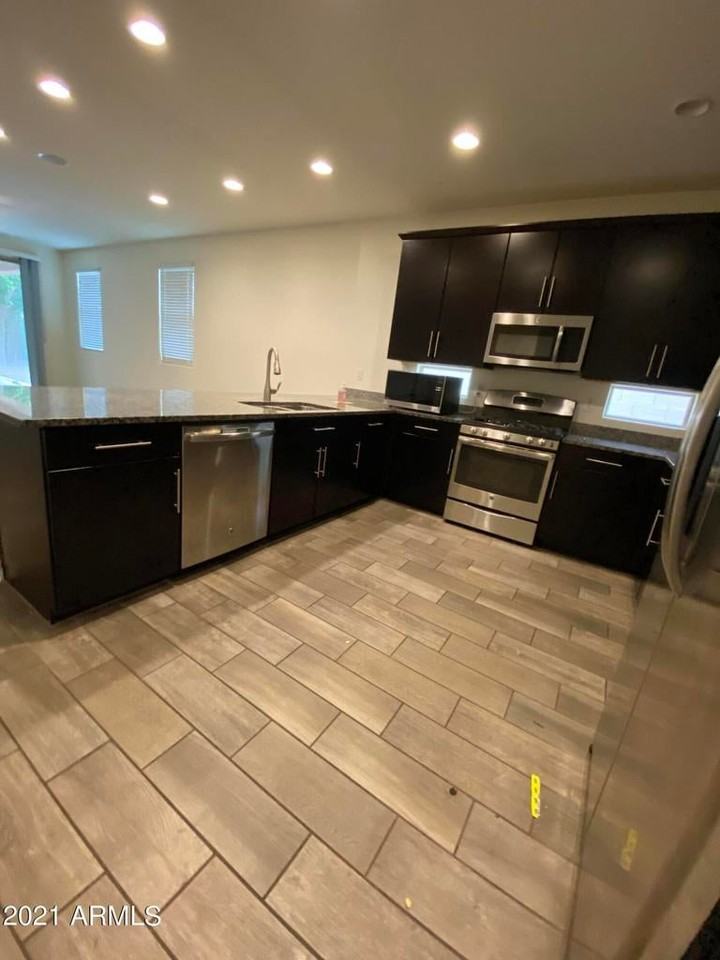 3549 E Apricot Ln - Photo 7 of 40