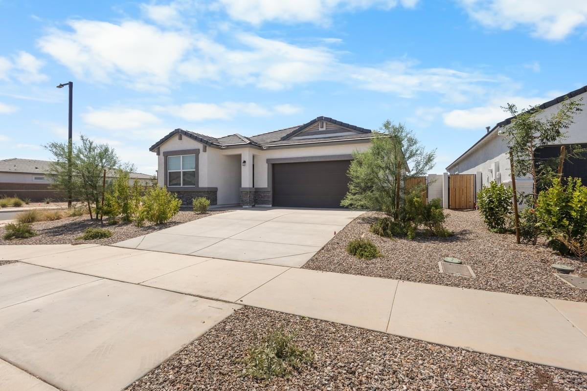18351 W Hackamore Dr - Photo 3 of 38