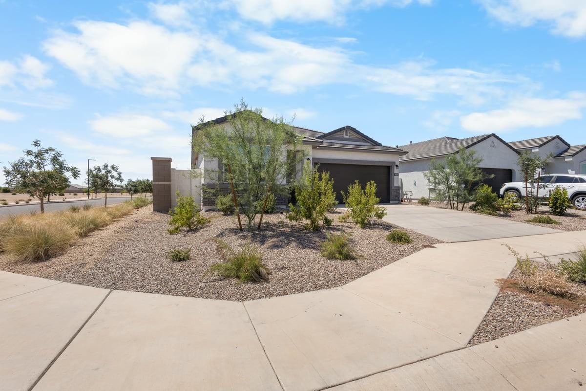 18351 W Hackamore Dr - Photo 4 of 38