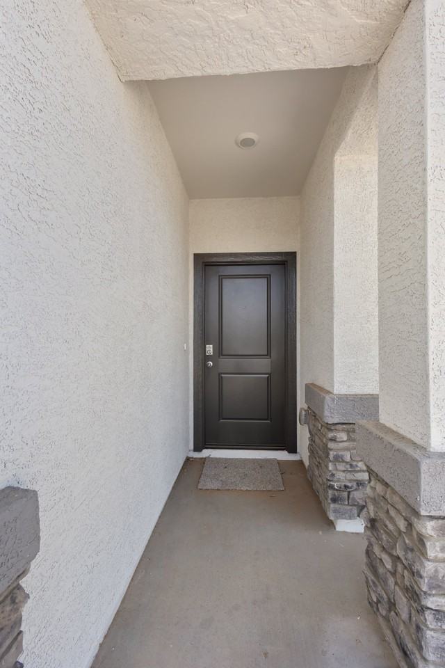 18351 W Hackamore Dr - Photo 5 of 38