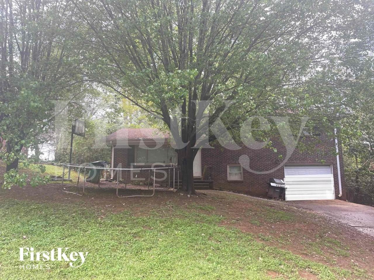 2344 Tiffany Cir