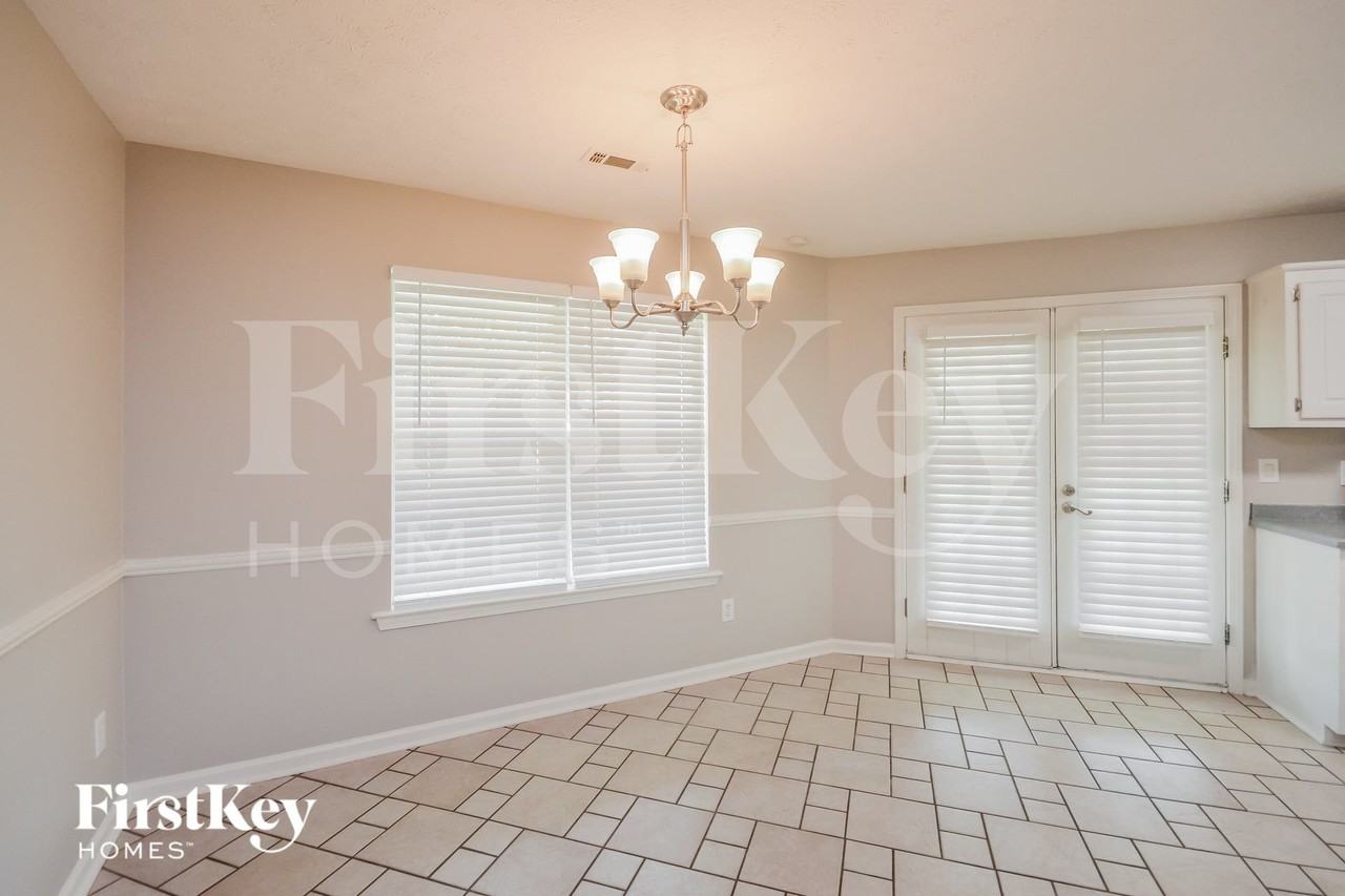 170 Falcon Ridge Dr - Photo 4 of 15