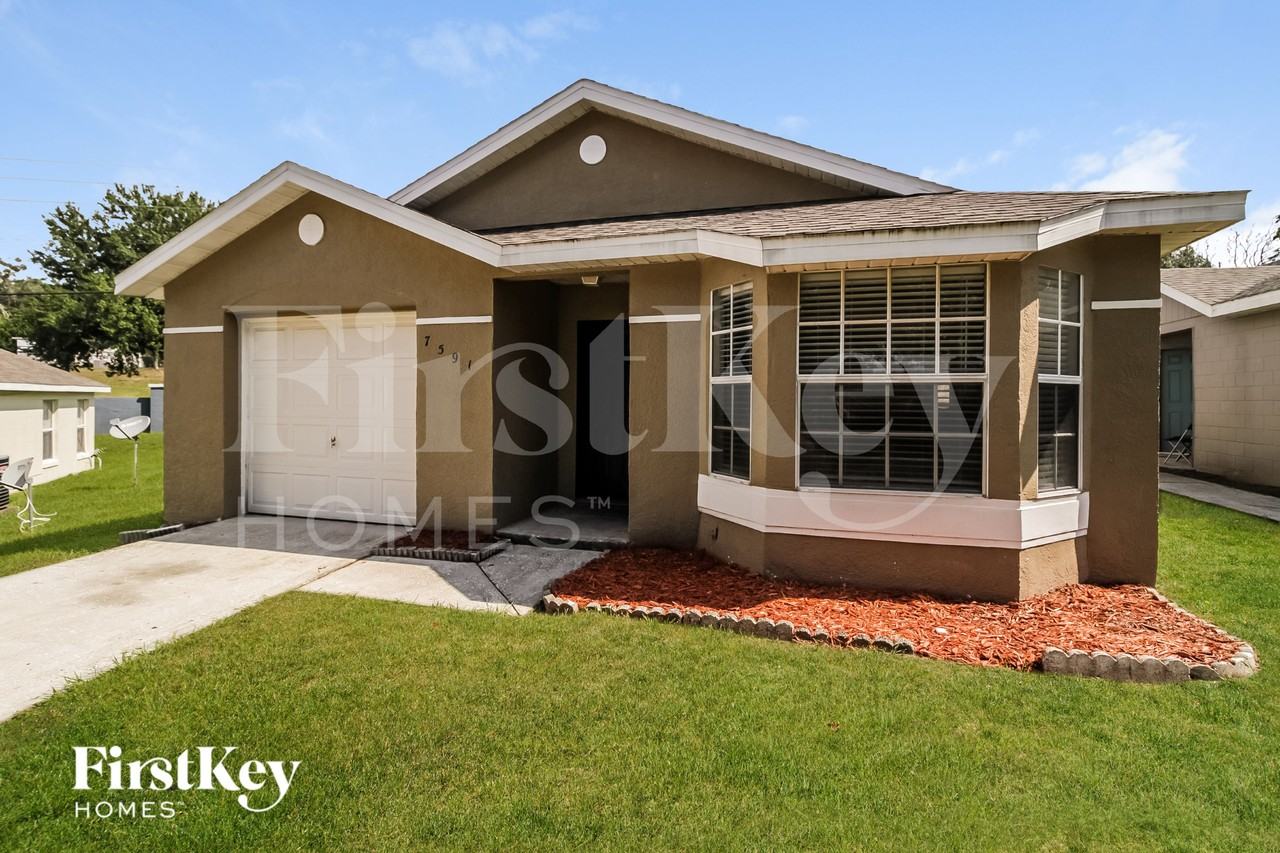 7591 Groveoak Dr - Photo 2 of 15