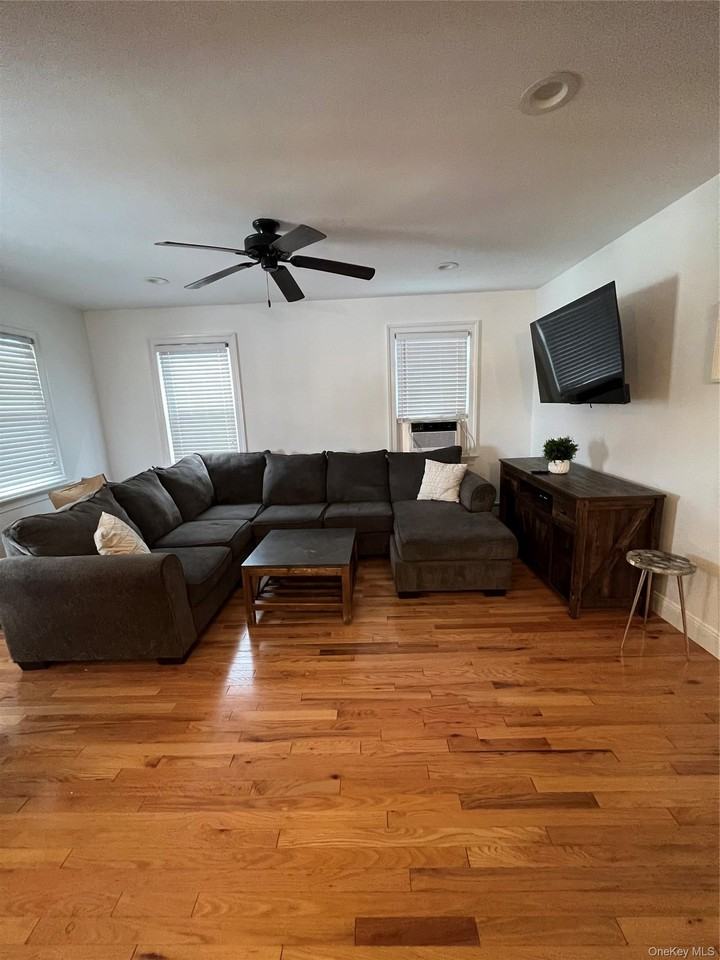 47 Brookline Ave - Photo 3 of 13