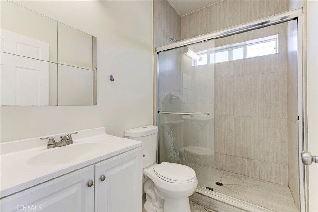 6821 Agnes Ave - Photo 7 of 9