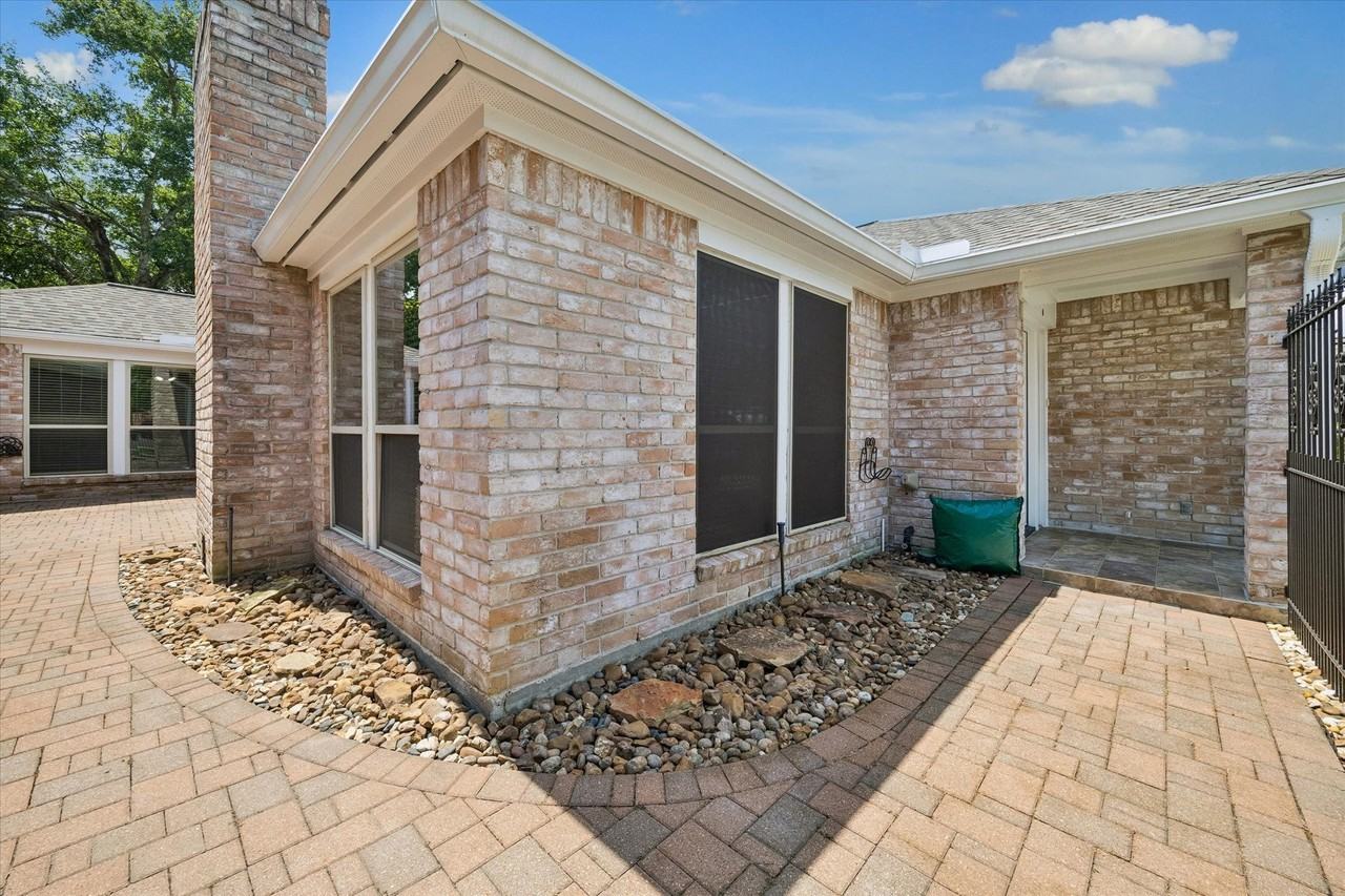 6511 Pauma Dr - Photo 3 of 31