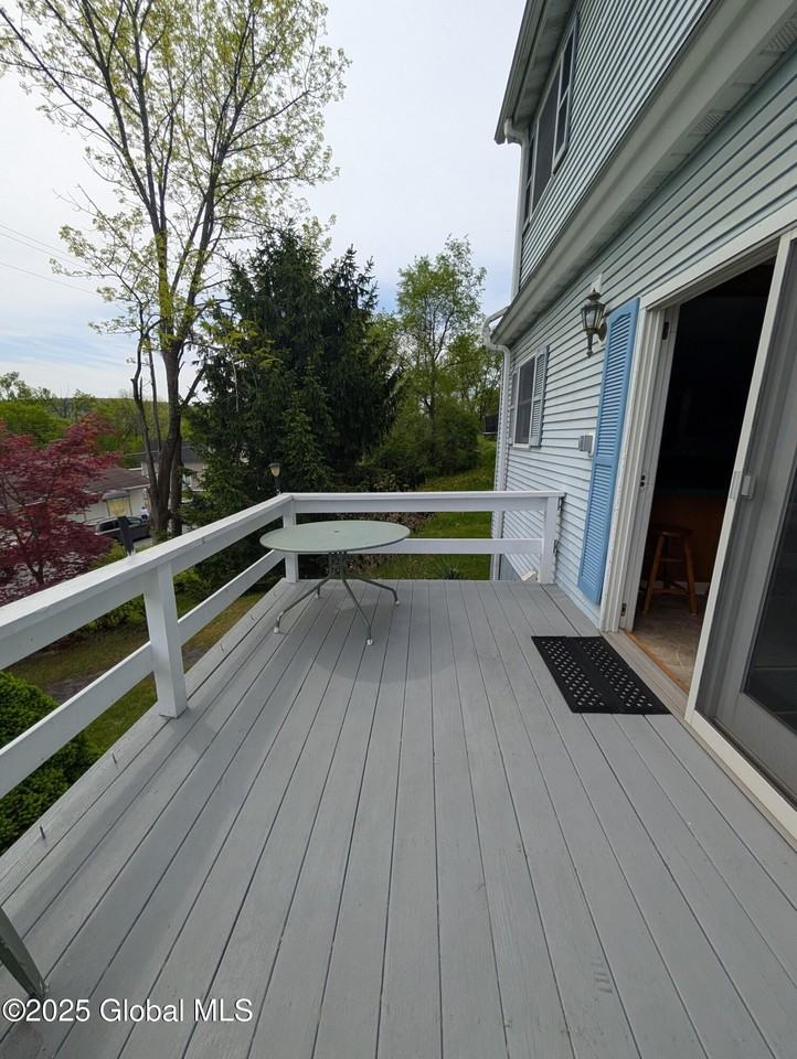 25 Mount Hope Ave - Photo 2 of 8