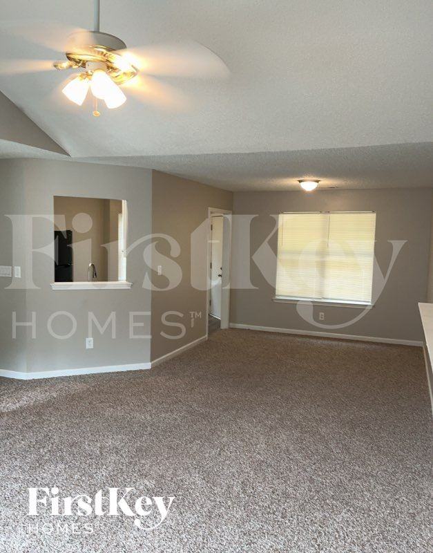 5879 Ruby Walk - Photo 3 of 10