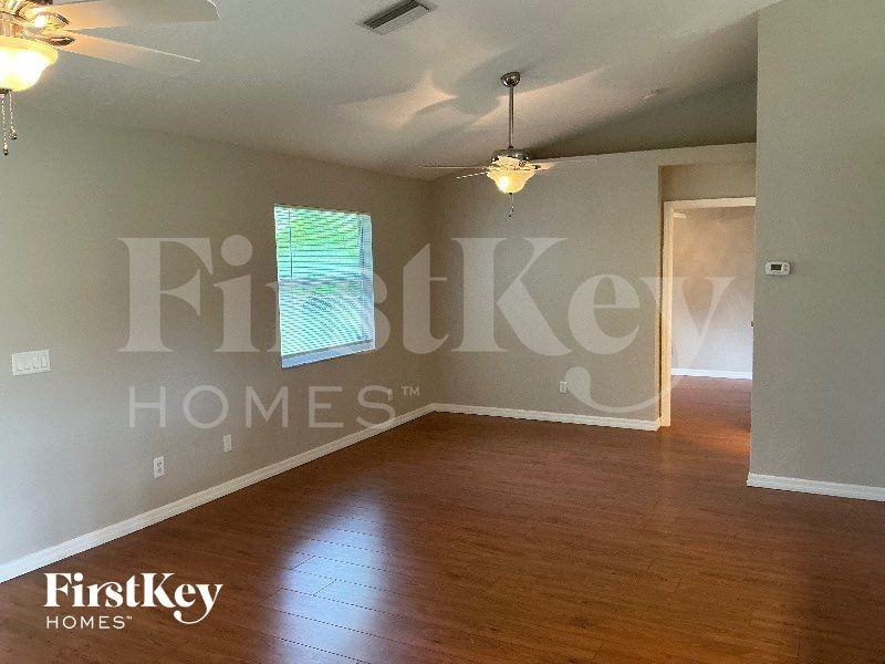 4853 Crabapple Ave - Photo 3 of 12
