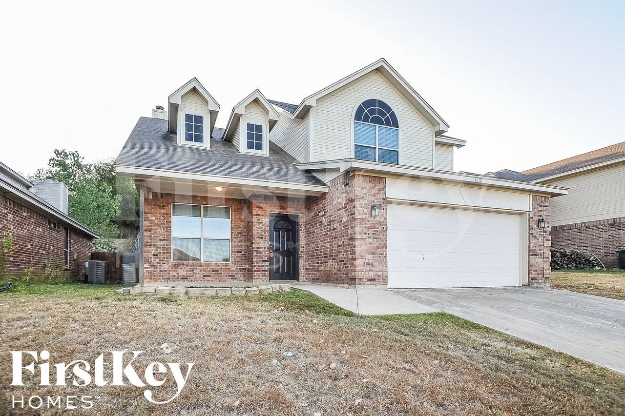 4228 Canyon Trl - Photo 2 of 16