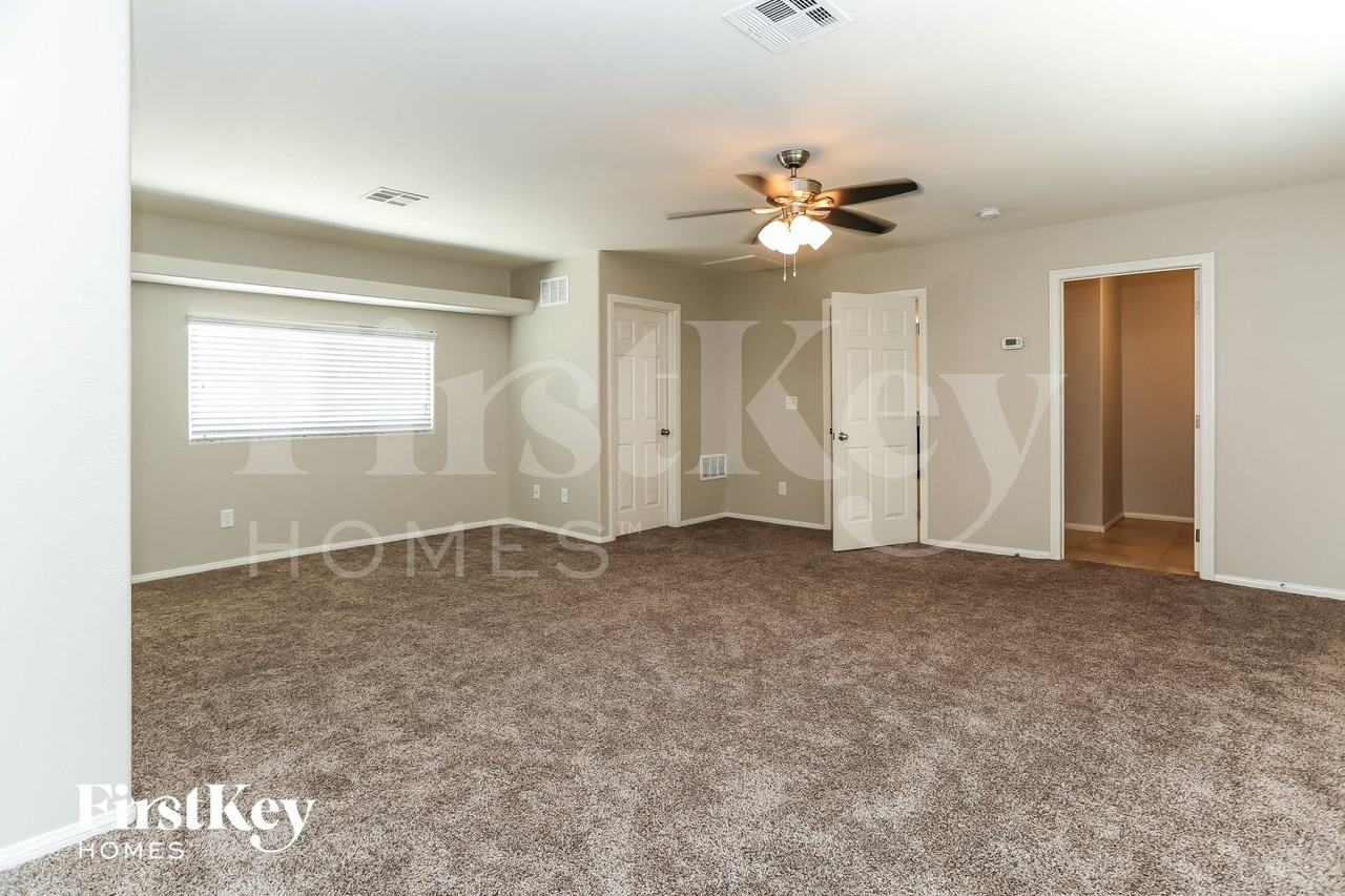 3837 Syracuse Dr - Photo 2 of 15