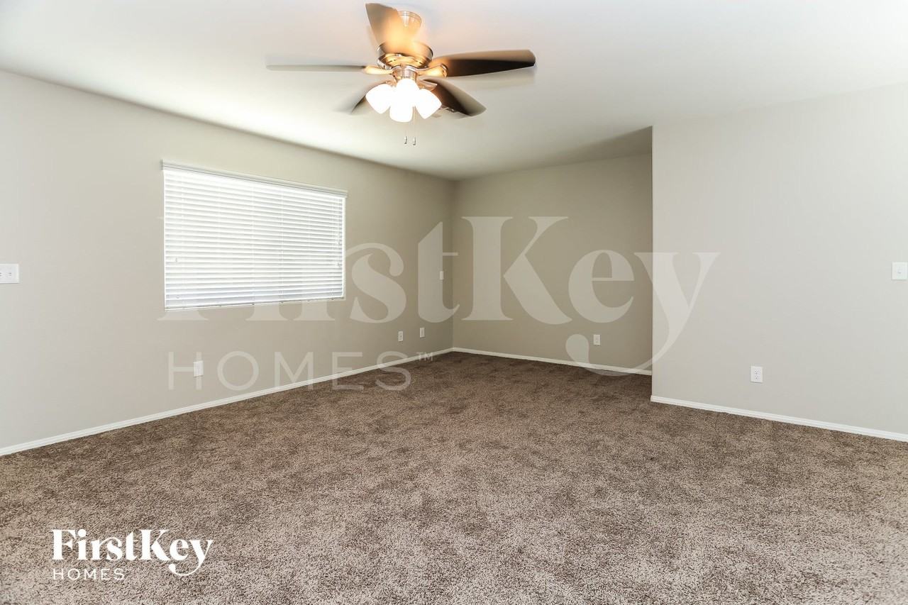 3837 Syracuse Dr - Photo 3 of 15