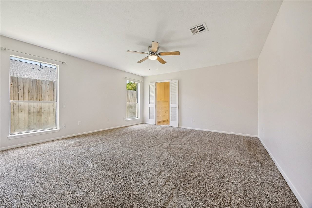 7618 Bankside Dr - Photo 4 of 16