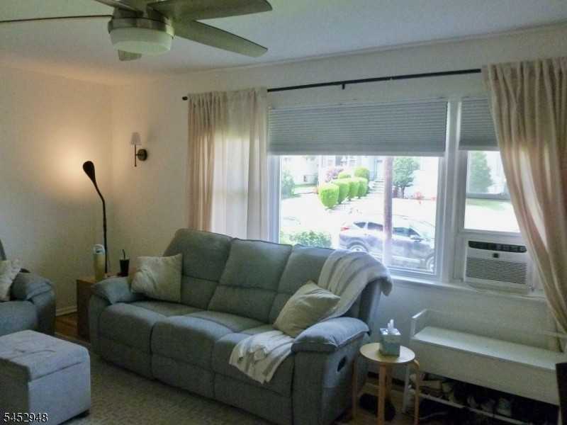 33 N Willow St ##1 - Photo 3 of 12