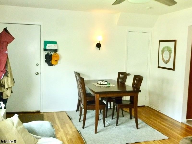 33 N Willow St ##1 - Photo 4 of 12