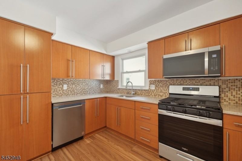 33 N Willow St ##1 - Photo 5 of 12