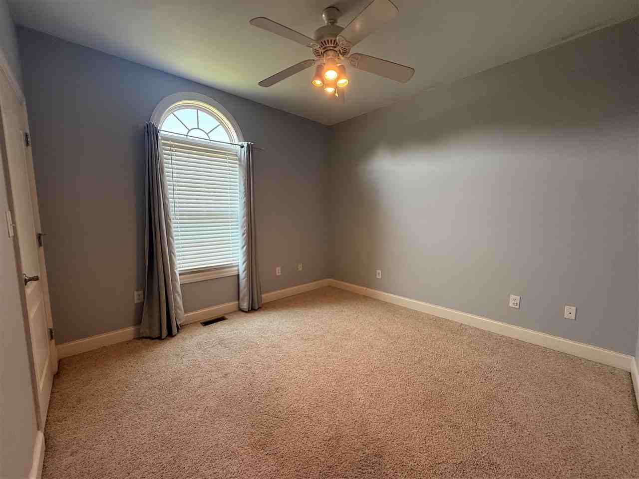 1826 Bellshire Way - Photo 6 of 10