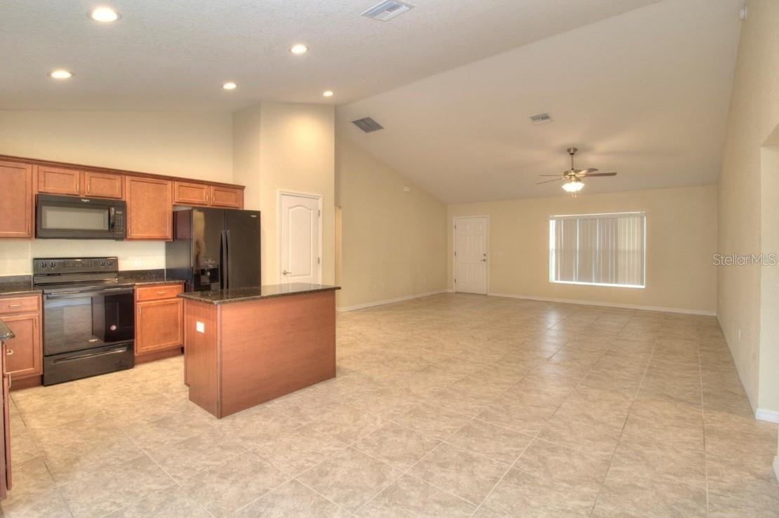 13 Hemlock Trace Ct - Photo 3 of 19