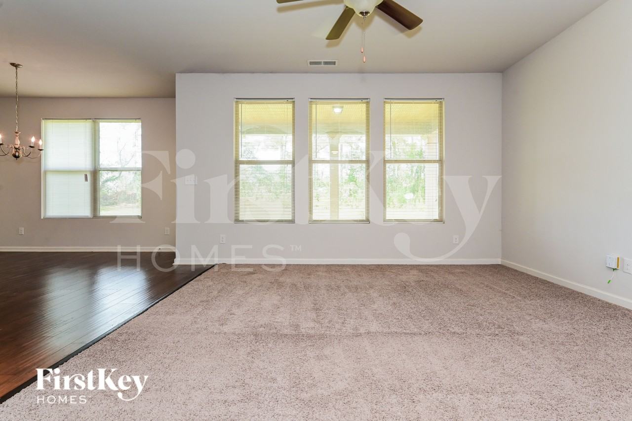 152 Daisy Cir - Photo 2 of 16